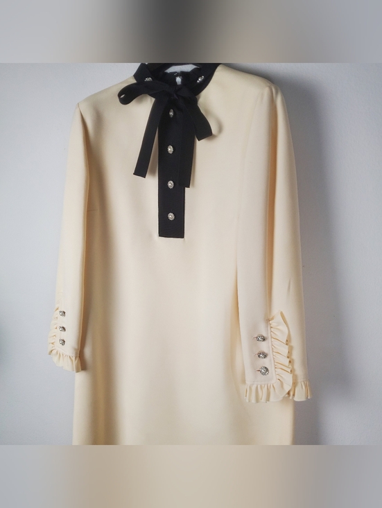 Gucci Cream Wool Long Sleeve Bow Tie Neck Dress Size 42 Italy - Picture 4 of 16